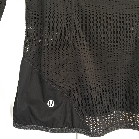 Lululemon Mesh Back Full Zip light weight Women’s Black Jacket Size 4 - Picture 4 of 10